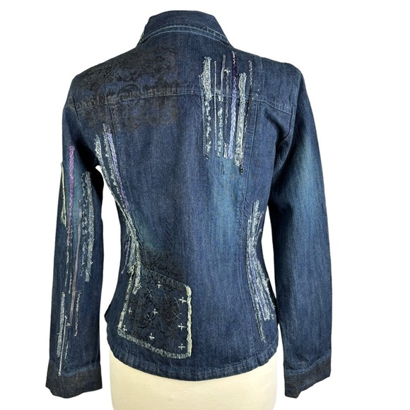 Chico’s Designer Distressed Fringe Frayed Patches Denim Jacket Size Small (4) - Picture 4 of 10